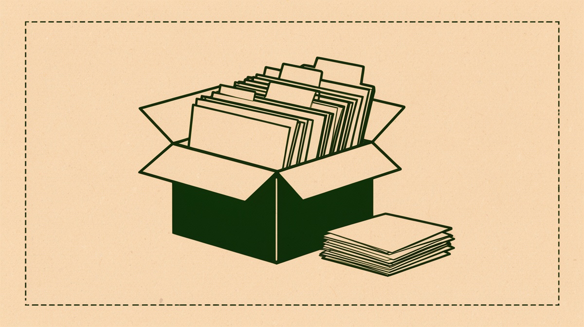 Ilustración plana de una caja de archivo con carpetas ordenadas y unas planchas de cartón al lado